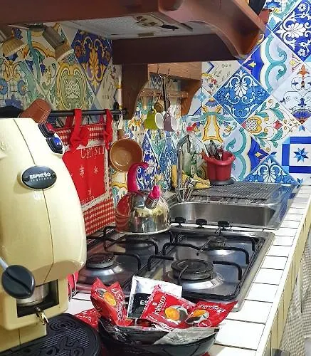 Alojamento de Acomodação e Pequeno-almoço Donna Anna 3*