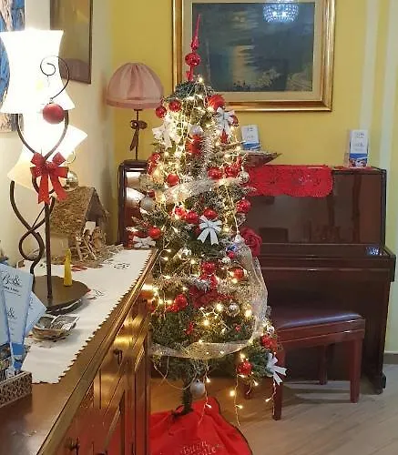 Alojamento de Acomodação e Pequeno-almoço Donna Anna Nápoles